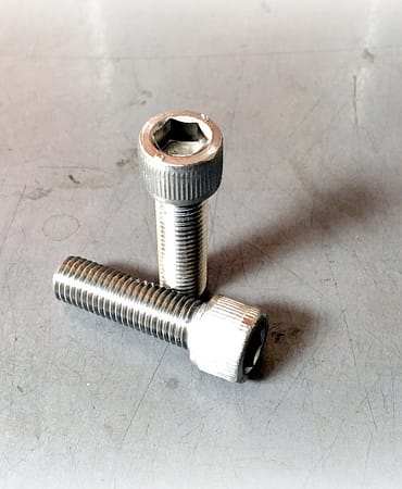 Custom 3/8-20 Thread Pitch Screws – 3/8-20 X 1-1/4