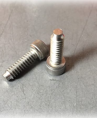 Custom Dog Point Screws – 10/24 X 5/8 Socket Head